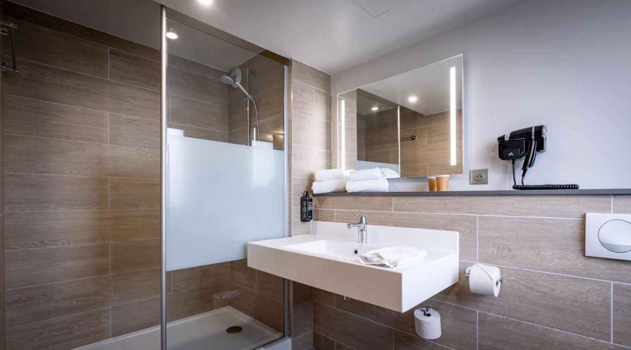 Ibis Styles Valenciennes Petite Foret Exterior photo