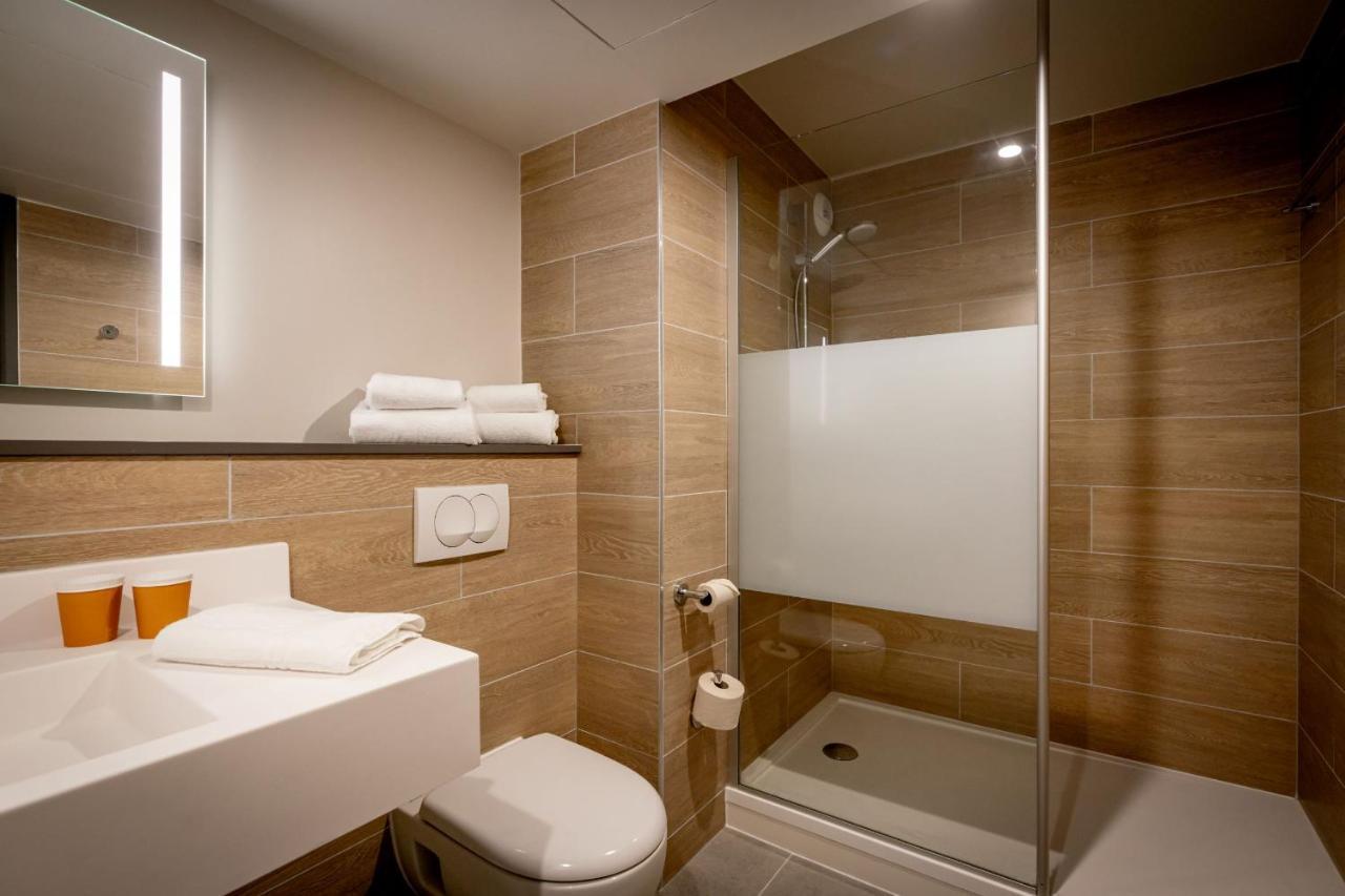Ibis Styles Valenciennes Petite Foret Exterior photo