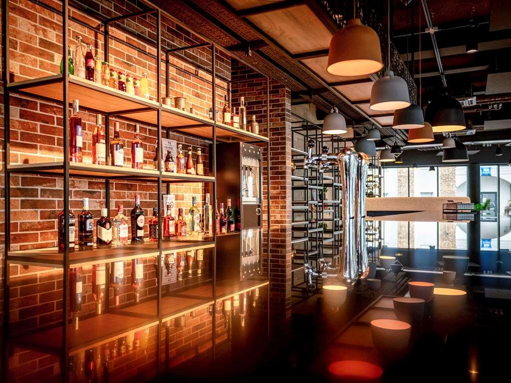 Ibis Styles Valenciennes Petite Foret Restaurant photo